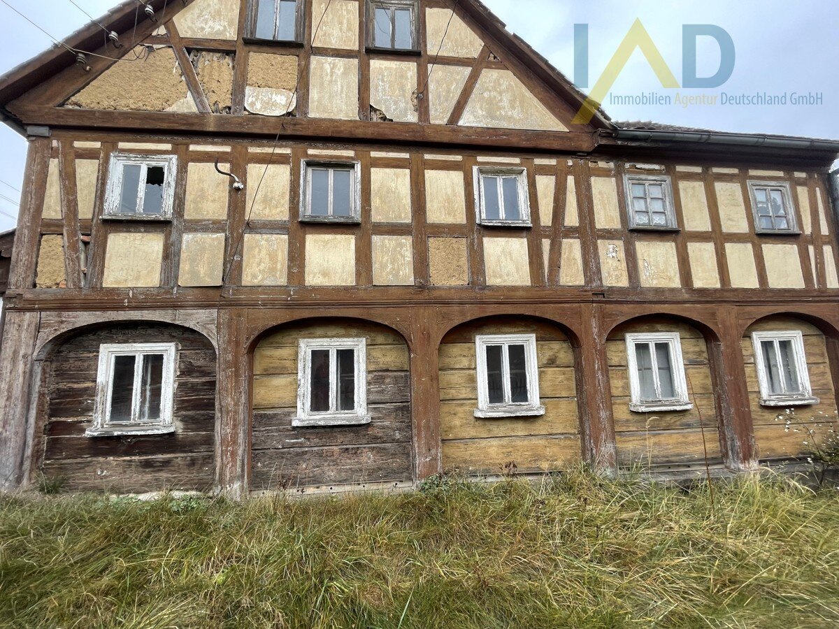 Mehrfamilienhaus zum Kauf 35.000 € 8 Zimmer 380 m²<br/>Wohnfläche 750 m²<br/>Grundstück Großschönau Großschönau 02779