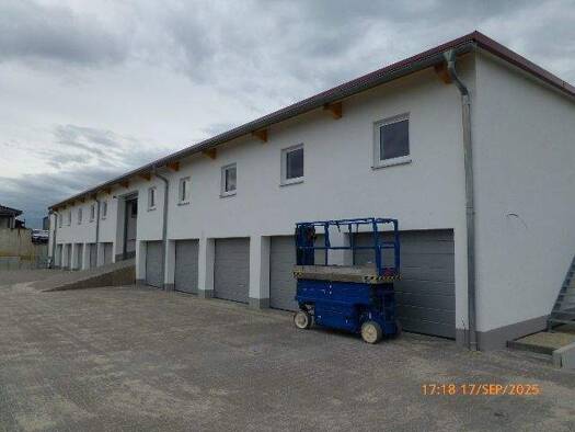 Halle/Industriefläche zur Miete 180 € 30 m² Lagerfläche Industriestraße Neufahrn Neufahrn in Niederbayern 84088