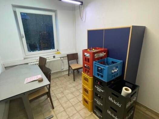 Bürofläche zur Miete 300 € 1 Zimmer 12 m² Bürofläche West Stuttgart 70178