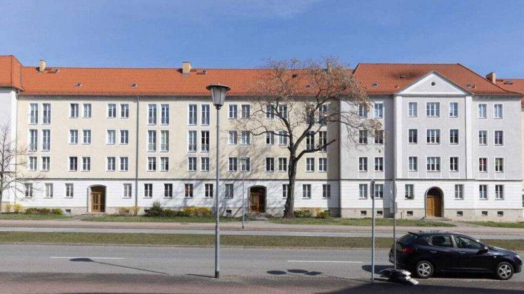 Wohnung zur Miete 448 € 3 Zimmer 64 m² EG Str. der Republik 21 Eisenhüttenstadt 15890