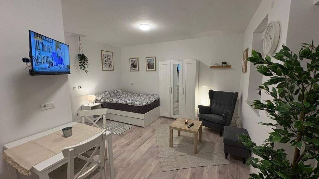 Studio zur Miete - Erstbezug 1.000 € 1 Zimmer 20 m² 1. Geschoss frei ab 31.05.2026 Weixdorf Dresden 01108