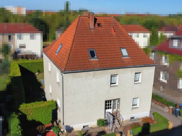 Einfamilienhaus zum Kauf 280.000 € 9 Zimmer 192 m² 698 m² Grundstück Bitterfeld Bitterfeld-Wolfen 06749