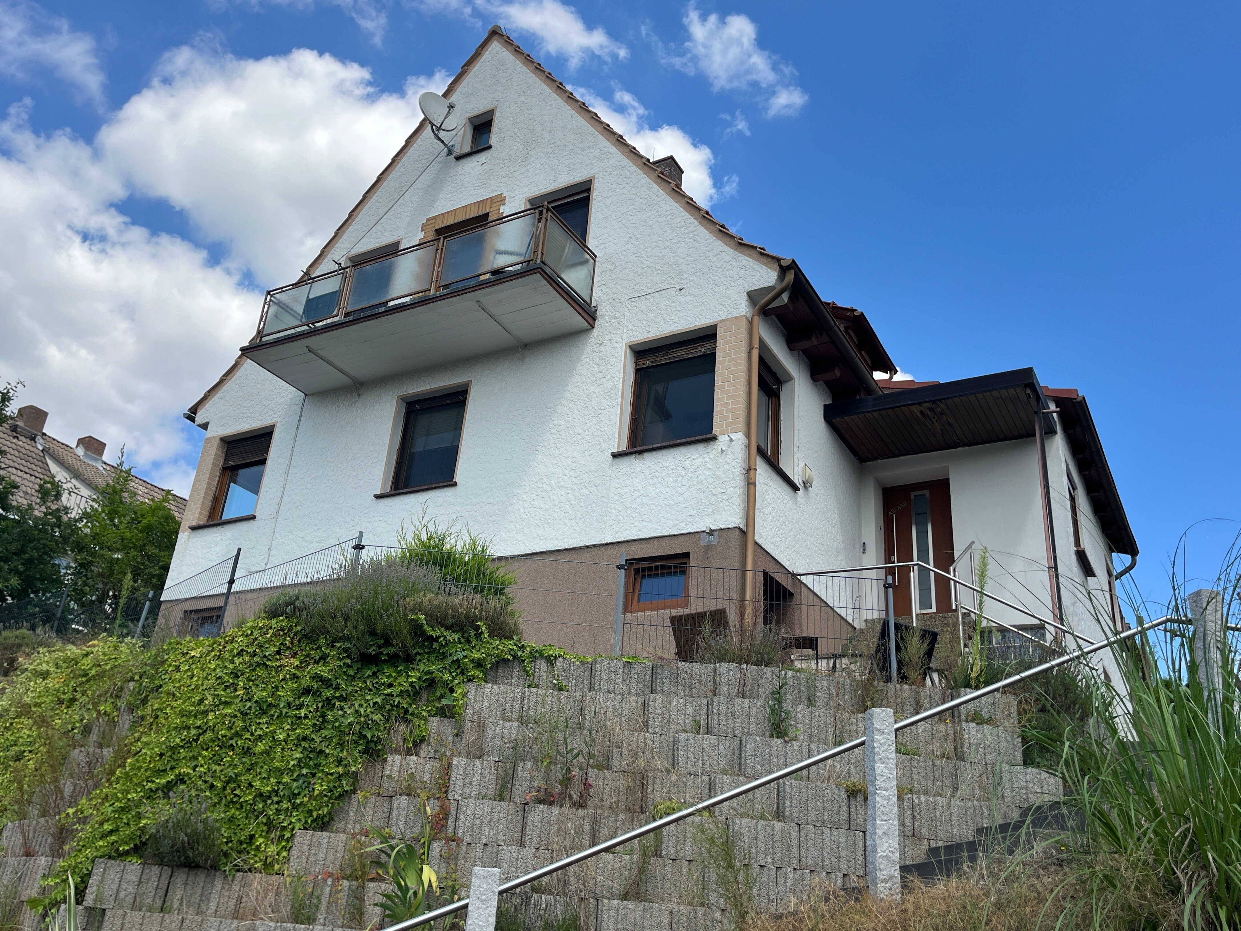 Einfamilienhaus zum Kauf 198.000 € 7 Zimmer 119 m²<br/>Wohnfläche 600 m²<br/>Grundstück Körle Körle 34327