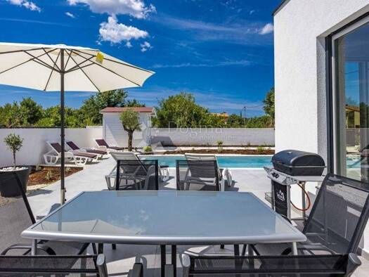 Einfamilienhaus zum Kauf 750.000 € 4 Zimmer 140 m² Štokovci, Svetvinčenat Svetvinčenat 52342