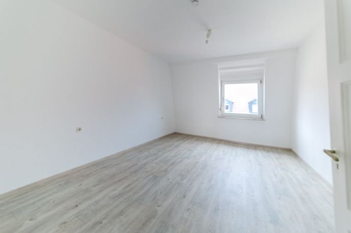 Wohnung zur Miete 425 € 2 Zimmer 58,6 m² 4. Geschoss frei ab sofort Bauschstrasse Innenstadt - West Schweinfurt 97421