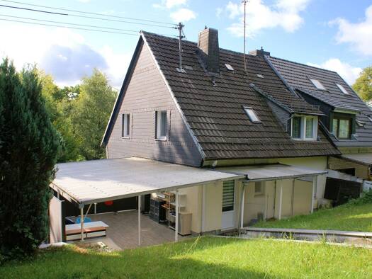 Haus zum Kauf 275.000 € 5 Zimmer 108 m² 817 m² Grundstück Ruppichteroth 53809
