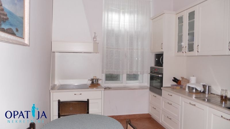 Wohnung zum Kauf 800.000 € 5 Zimmer 180 m²<br/>Wohnfläche 1.<br/>Geschoss Opatija center