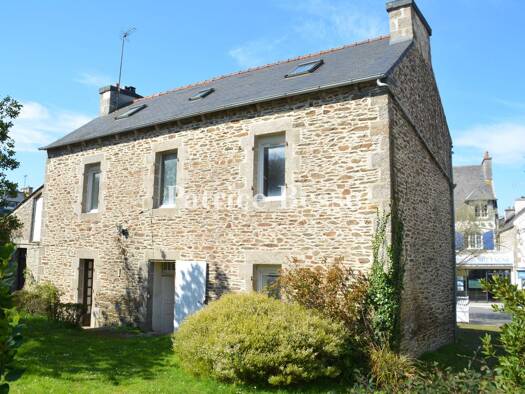 Reihenmittelhaus zum Kauf 1.171.000 € 10 Zimmer 350 m² 1.910 m² Grundstück Centre Brest 29200