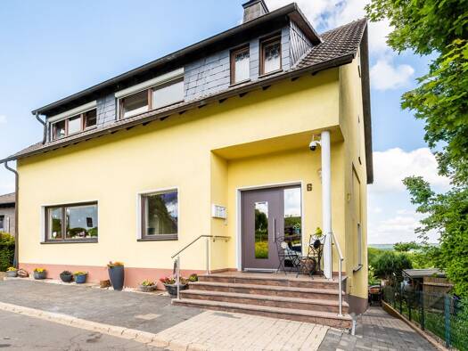 Haus zum Kauf 320.000 € 8 Zimmer 254 m² 559 m² Grundstück Schüller 54586