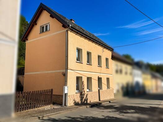 Reihenendhaus zum Kauf 80.000 € 4 Zimmer 78 m² 604 m² Grundstück Untergrochlitz Greiz 07973