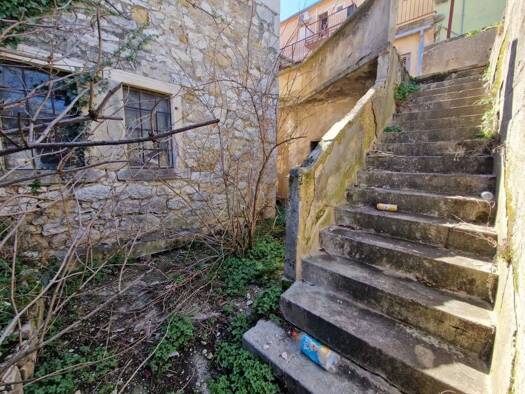 Wohnung zum Kauf 160.000 € 4 Zimmer 102 m² 1. Geschoss Drniš