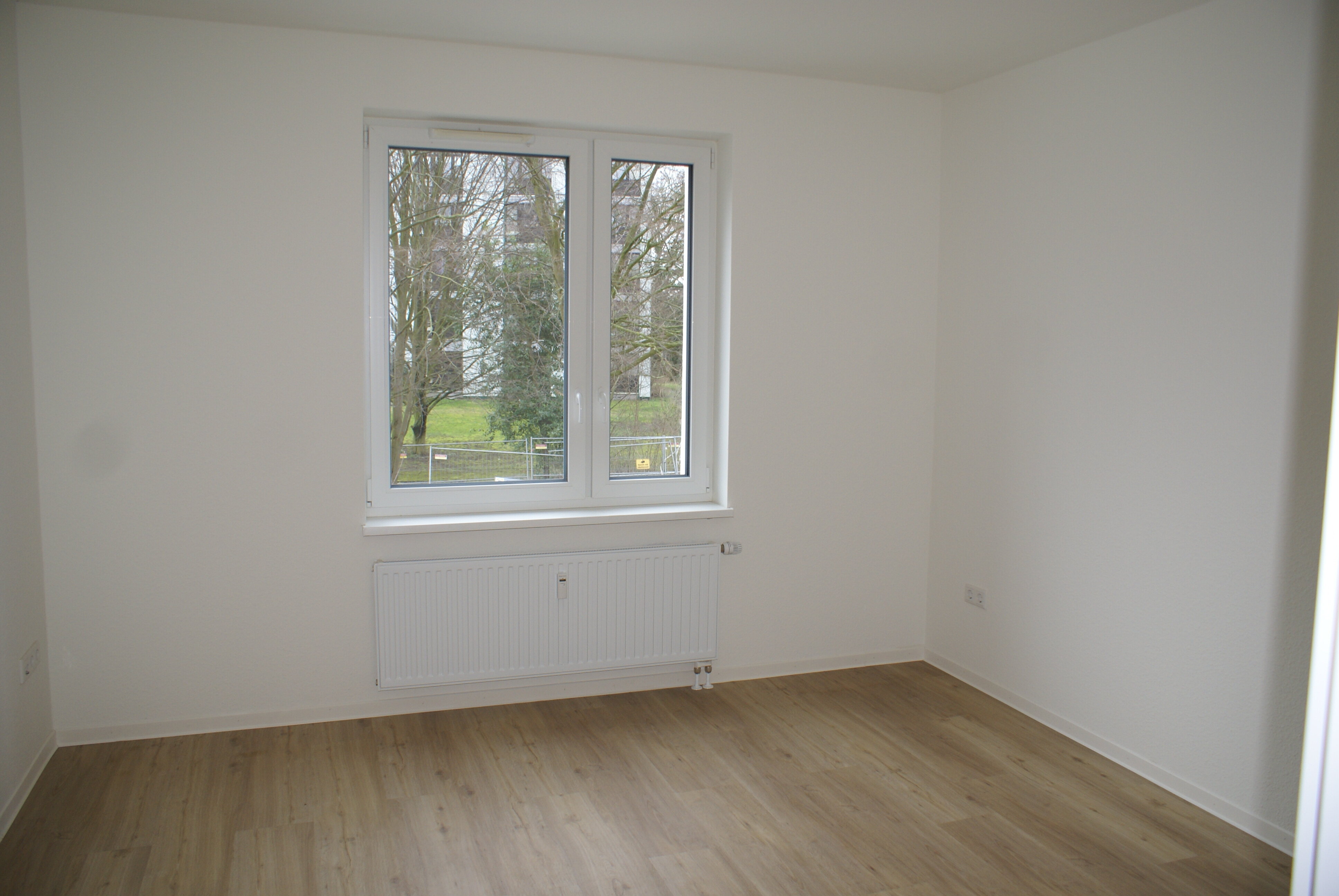 Wohnung zur Miete 1.029 € 3 Zimmer 74,4 m²<br/>Wohnfläche 1.<br/>Geschoss 01.02.2025<br/>Verfügbarkeit Trautenauer Hof 16 Kirchrode Hannover 30559