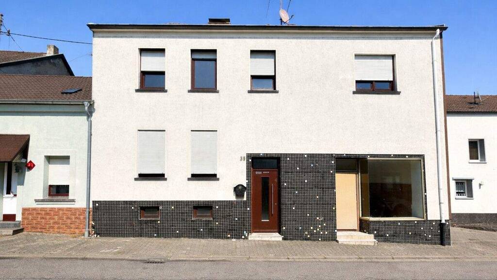 Einfamilienhaus zur Miete 1.180 € 7 Zimmer 150 m² 321 m² Grundstück St Barbara Wallerfangen / Sankt Barbara 66798