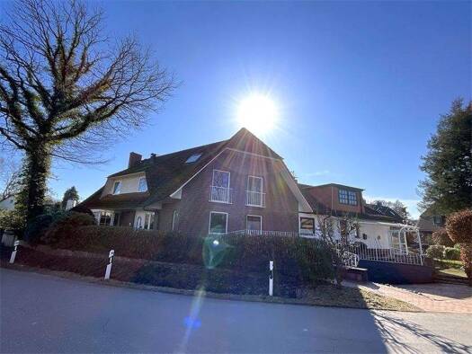 Mehrfamilienhaus zum Kauf als Kapitalanlage geeignet 1.799.000 € 405 m² 1.183 m² Grundstück Lokstedt Hamburg 22529