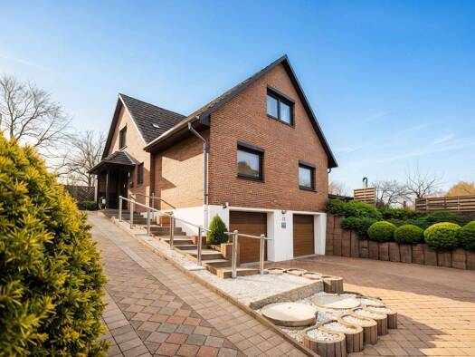 Einfamilienhaus zum Kauf 379.000 € 6 Zimmer 136,3 m² 999 m² Grundstück frei ab 01.05.2026 Schönwalde Schönwalde am Bungsberg 23744