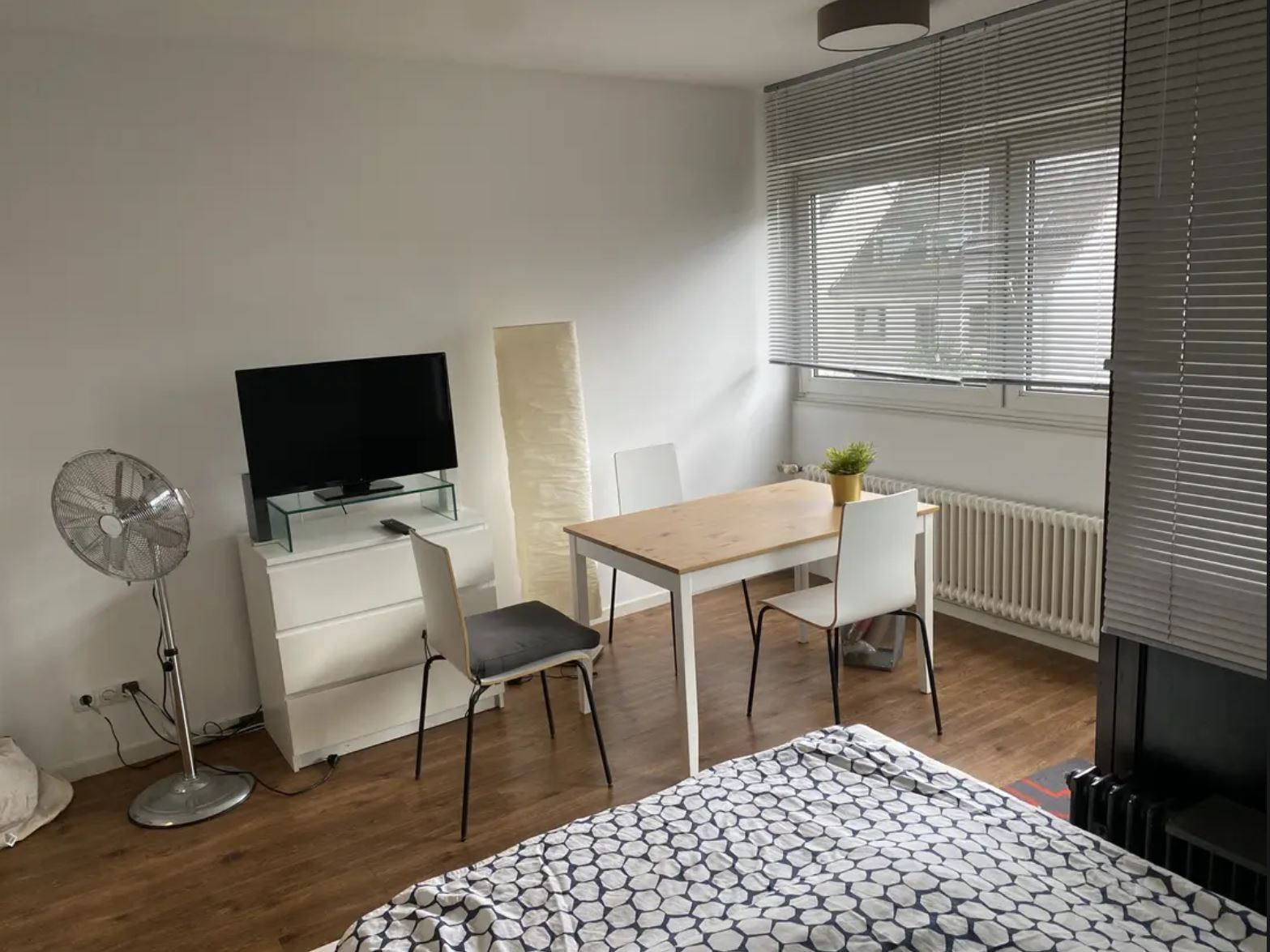 Apartment zur Miete 398 € 27 m²<br/>Wohnfläche Amboss Str. 5 Weidenpesch Köln 50735