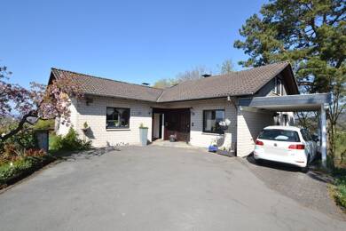 Bungalow zum Kauf 399.000 € 7 Zimmer 193 m² 2.324 m² Grundstück Kellbergstraße 25 Stadtoldendorf 37627
