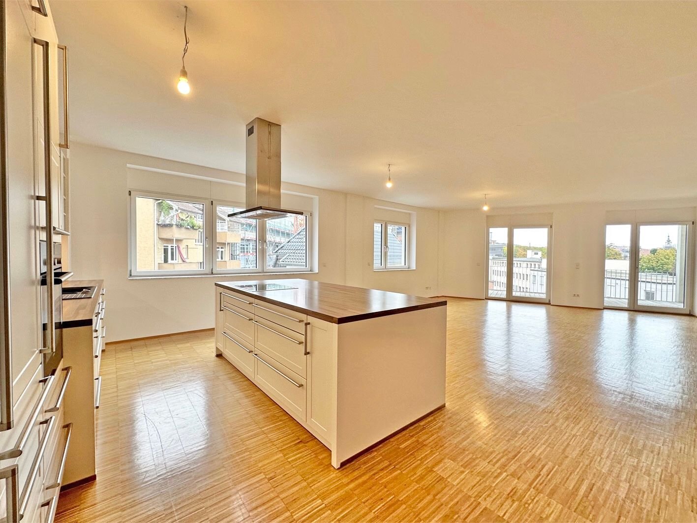 Wohnung zum Kauf 798.000 € 4,5 Zimmer 164 m²<br/>Wohnfläche 2.<br/>Geschoss ab sofort<br/>Verfügbarkeit Veielbrunnen Stuttgart 70372