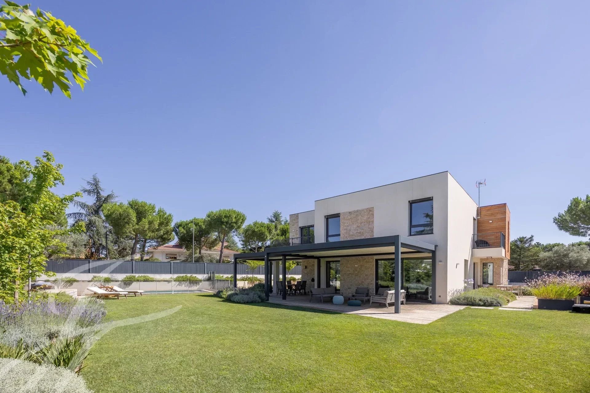 Haus zum Kauf provisionsfrei 1.975.000 € 271 m²<br/>Wohnfläche 1.054 m²<br/>Grundstück Boadilla del Monte 28660