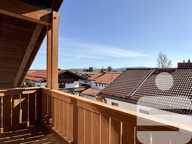 Wohnung zum Kauf 365.000 € 2 Zimmer 56 m² Dachgeschoss, 2. Geschoss Holzkirchen Holzkirchen 83607