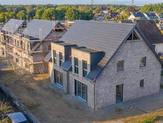 Doppelhaushälfte zur Miete - Erstbezug 1.994 € 5 Zimmer 115 m² 202,1 m² Grundstück frei ab sofort Sereetz 23611