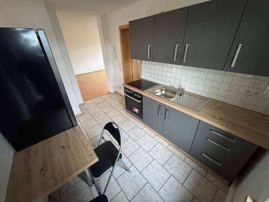 Wohnung zur Miete 260 € 1 Zimmer 40 m² 2. Geschoss frei ab sofort Oschatz 04758