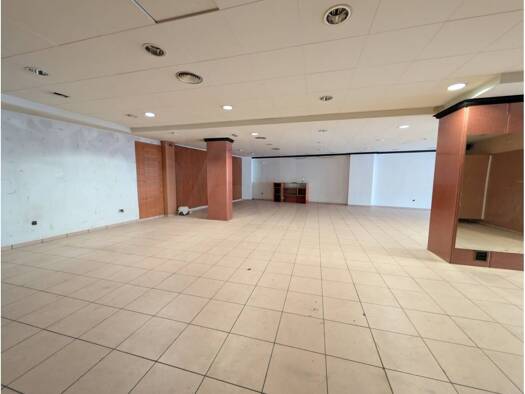 Verkaufsfläche zum Kauf 470.000 € 480 m² Verkaufsfläche Manresa 08243