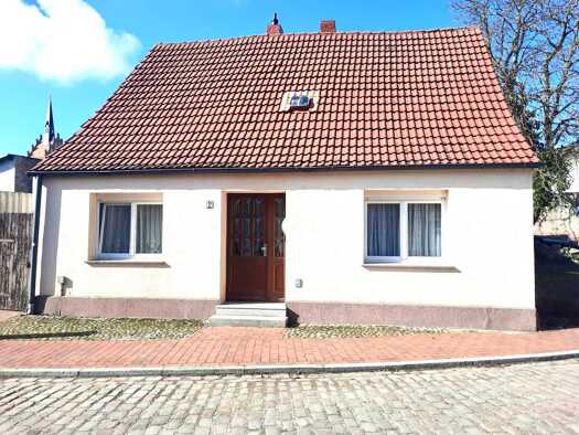 Einfamilienhaus zum Kauf 35.000 € 3,5 Zimmer 92 m² 200 m² Grundstück frei ab sofort Usedom Usedom 17406