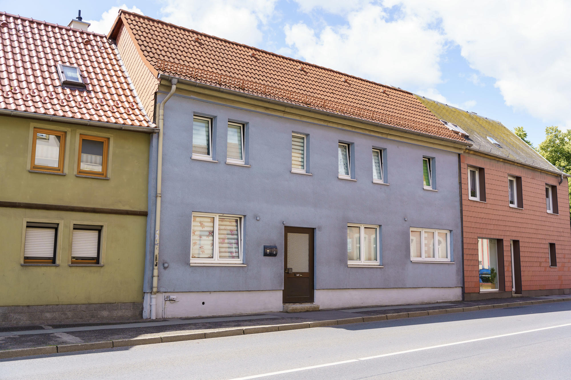 Mehrfamilienhaus zum Kauf 265.000 € 11 Zimmer 257 m²<br/>Wohnfläche 466 m²<br/>Grundstück Saalfeld Saalfeld/Saale 07318