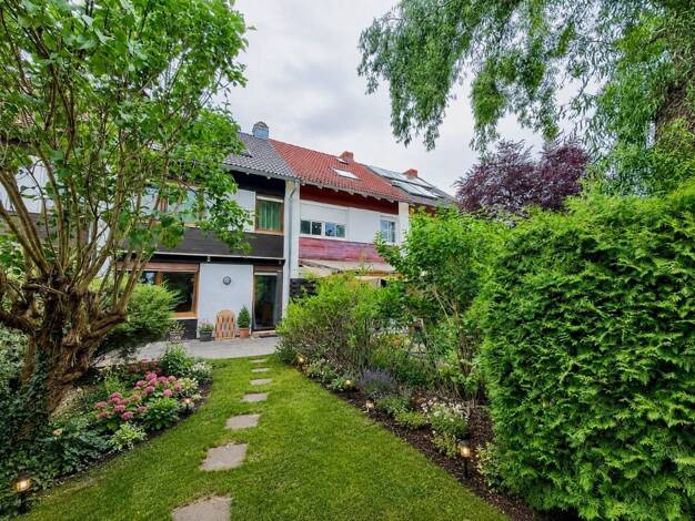 Reihenmittelhaus zum Kauf 955.000 € 4 Zimmer 140 m² 140 m² Grundstück frei ab sofort Unterpfaffenhofen Germering 82110