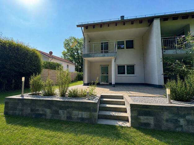 Doppelhaushälfte zur Miete 1.500 € 6 Zimmer 142 m² 500 m² Grundstück Hiddesen Detmold 32760