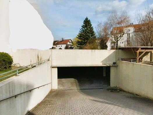 Tiefgaragenstellplatz zum Kauf als Kapitalanlage geeignet Traunstraße 2 Happing Rosenheim 83026