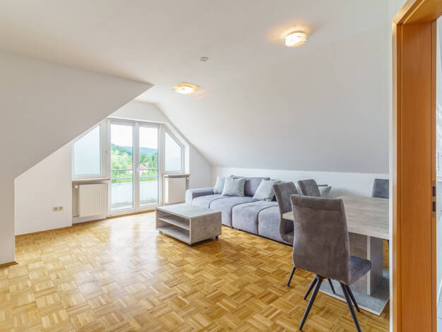 Wohnung zum Kauf 179.900 € 3 Zimmer 73,5 m² Dachgeschoss, 4. Geschoss Gemünden Gemünden am Main 97737