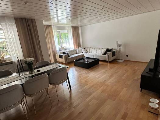 Wohnung zur Miete 1.300 € 2 Zimmer 67 m² Geschoss 1/1 frei ab sofort Eschborn 65760