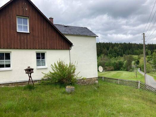 Einfamilienhaus zum Kauf 5 Zimmer 140 m² 690 m² Grundstück frei ab sofort Mühlhausen Bad Elster 08645