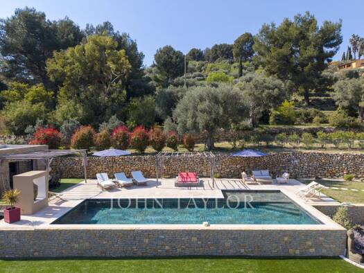 Einfamilienhaus zum Kauf provisionsfrei 2.090.000 € 7 Zimmer 221 m² 4.884 m² Grundstück Nord Sanary-sur-Mer 83110