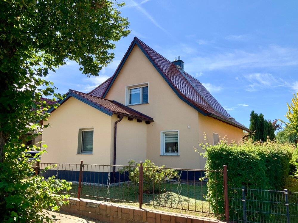 Einfamilienhaus zum Kauf 249.000 € 4 Zimmer 112,5 m²<br/>Wohnfläche 1.017 m²<br/>Grundstück Lauta Lauta 02991