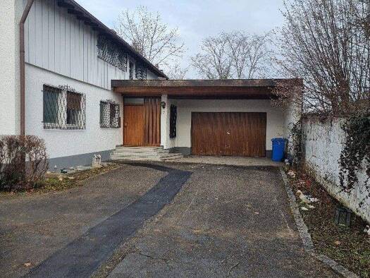 Einfamilienhaus zum Kauf 590.000 € 11 Zimmer 294,1 m² 1.100 m² Grundstück Kärntner Straße 7 Hechingen Hechingen 72379