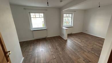 Wohnung zur Miete 750 € 2,5 Zimmer 61 m² Geschoss 1/1 frei ab 01.08.2025 Höchstadt Höchstadt a.d.Aisch 91315