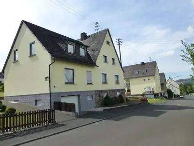 Einfamilienhaus zum Kauf 250.000 € 7 Zimmer 180 m² 932 m² Grundstück Betzdorf 57518