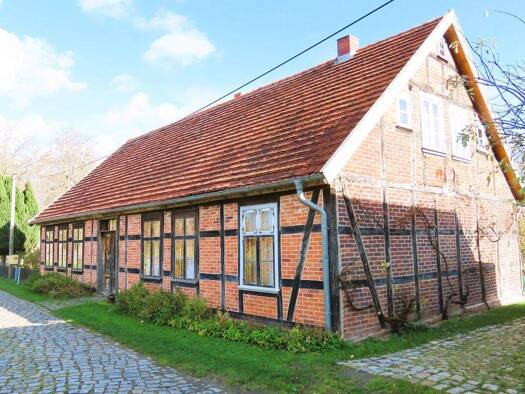 Einfamilienhaus zum Kauf 199.000 € 7 Zimmer 180 m² 1.879 m² Grundstück Räbel Werben (Elbe) / Räbel 39615