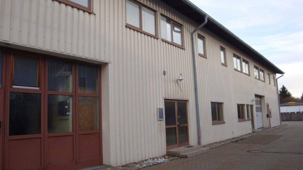 Lagerhalle zum Kauf provisionsfrei 1.480 m² Lagerfläche Hof Winhöring 84543