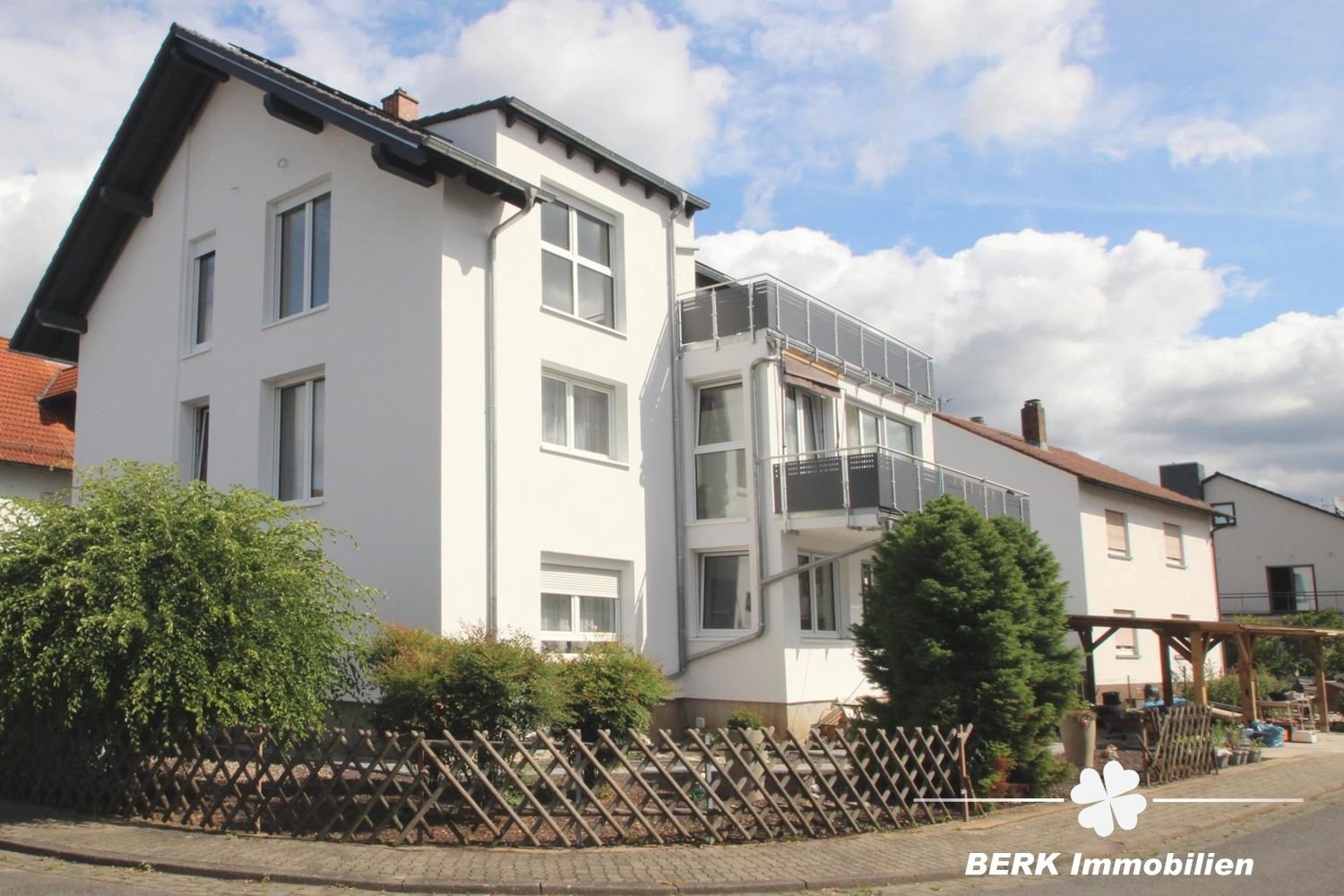 Mehrfamilienhaus zum Kauf 1.075.000 € 12 Zimmer 308,9 m²<br/>Wohnfläche 535 m²<br/>Grundstück Stockstadt am Main 63811