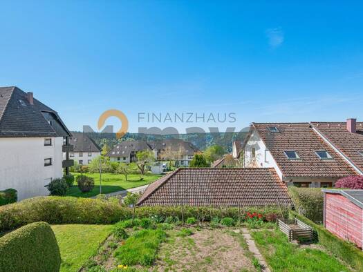 Doppelhaushälfte zum Kauf 398.000 € 4,5 Zimmer 129 m² 327 m² Grundstück Monakam Bad Liebenzell 75378