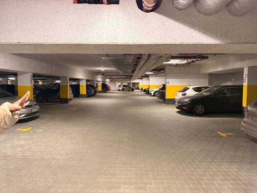 Tiefgarage zur Miete provisionsfrei 65 € 10 m² Otto-Hahn-Straße 5 Galgenberg Regensburg 93053