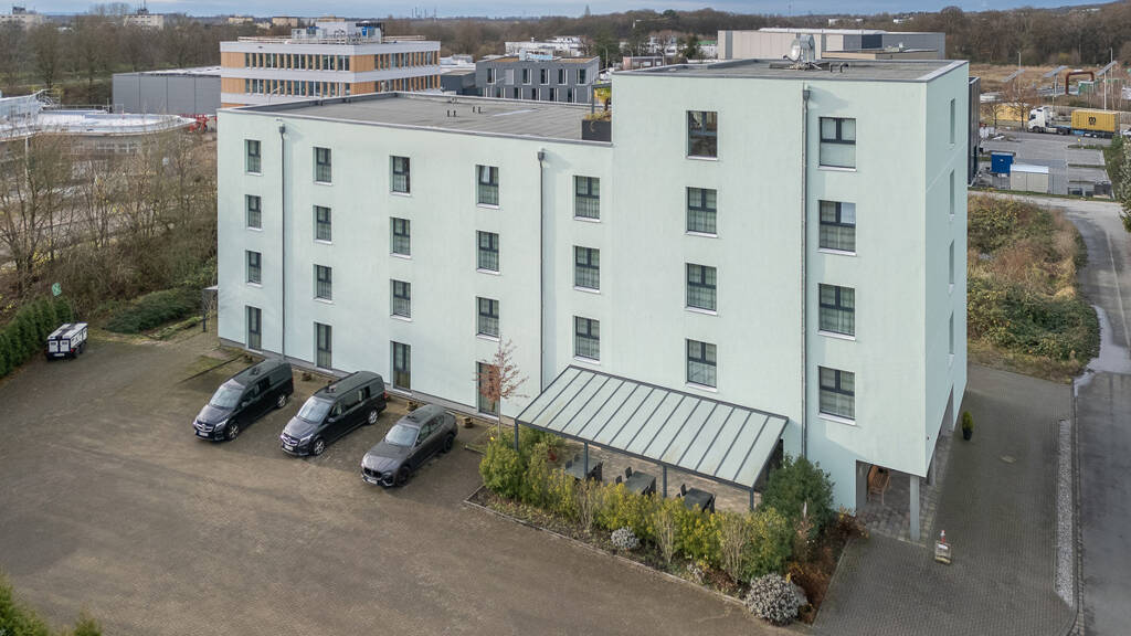 Modernes Hotel mit einer großzügigen Betreiberwohnung