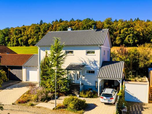 Einfamilienhaus zum Kauf 668.000 € 4 Zimmer 136,7 m² 608 m² Grundstück frei ab 02.01.2027 Dollnstein Dollnstein 91795