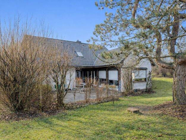 Mehrfamilienhaus zum Kauf 294.000 € 9 Zimmer 199,3 m² 921 m² Grundstück Diekholzen 31199