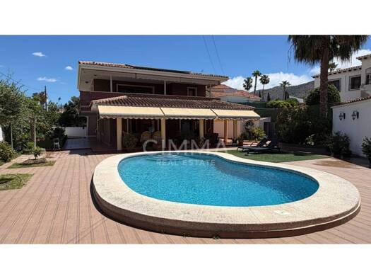 Chalet zum Kauf 1.820.000 € 5 Zimmer 418 m² 969 m² Grundstück Benidorm 03503