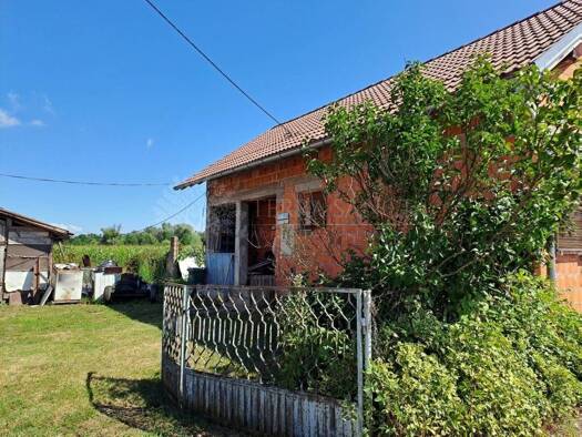 Haus zum Kauf 40.000 € 4 Zimmer 226 m² Glina